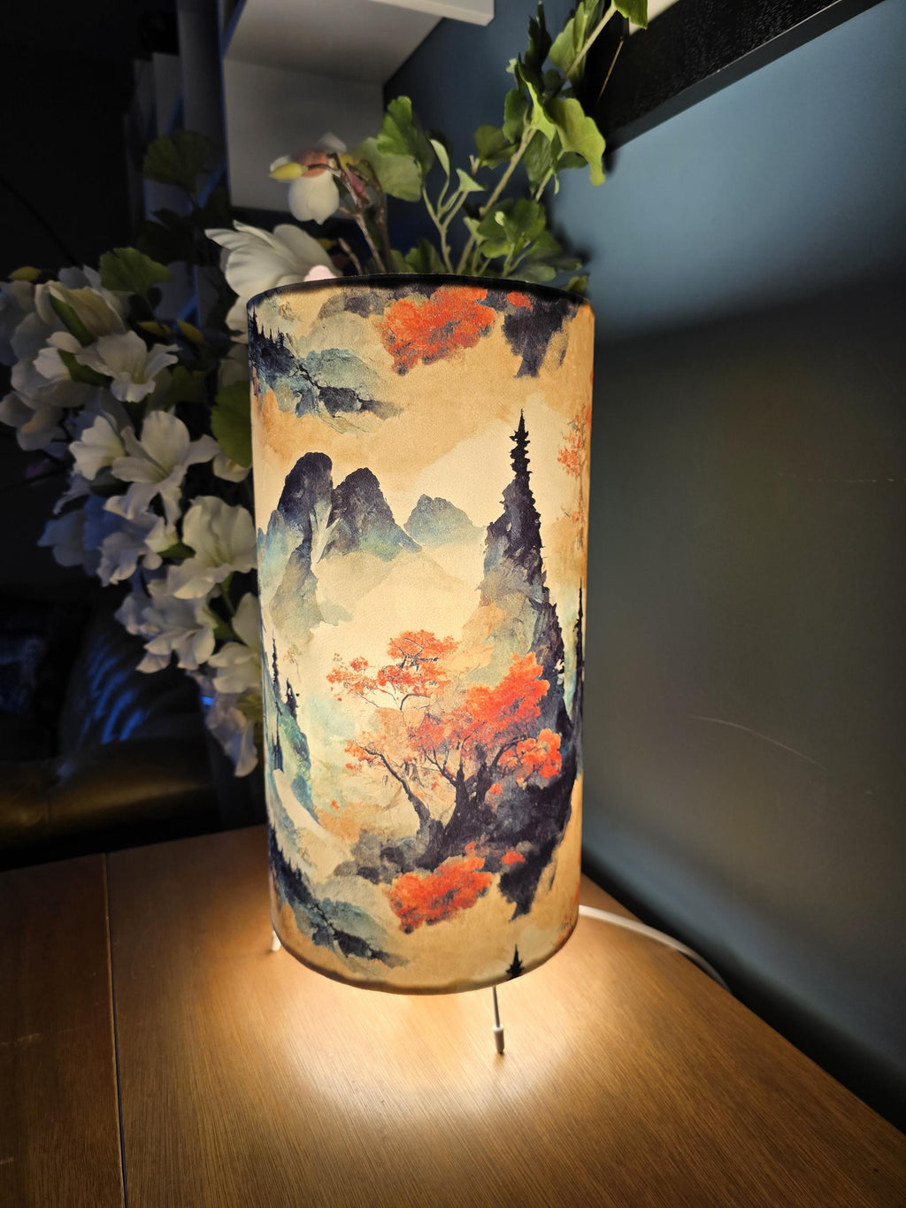 Handmade Japanese Mountain Landscape Tripod Lamp