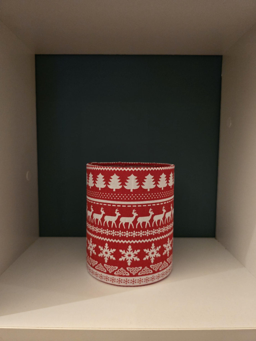 Christmas Lantern Tea Light Holder - Battery Operated Festive Decor - Reindeer Snowflake Christmas Tree Nordic Style Lantern